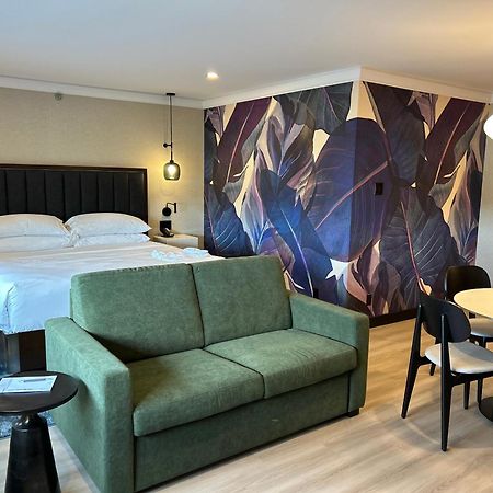 Sheraton Laval Hotel Zewnętrze zdjęcie