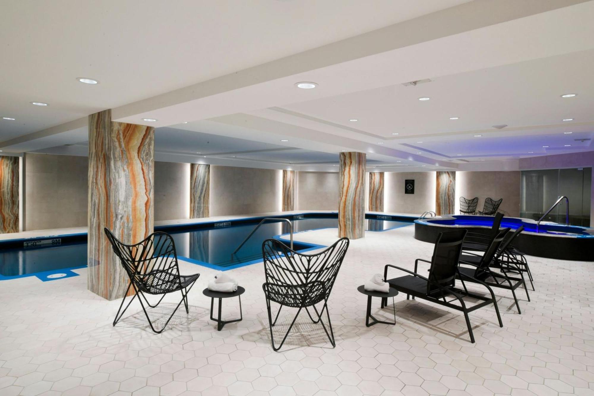 Sheraton Laval Hotel Zewnętrze zdjęcie